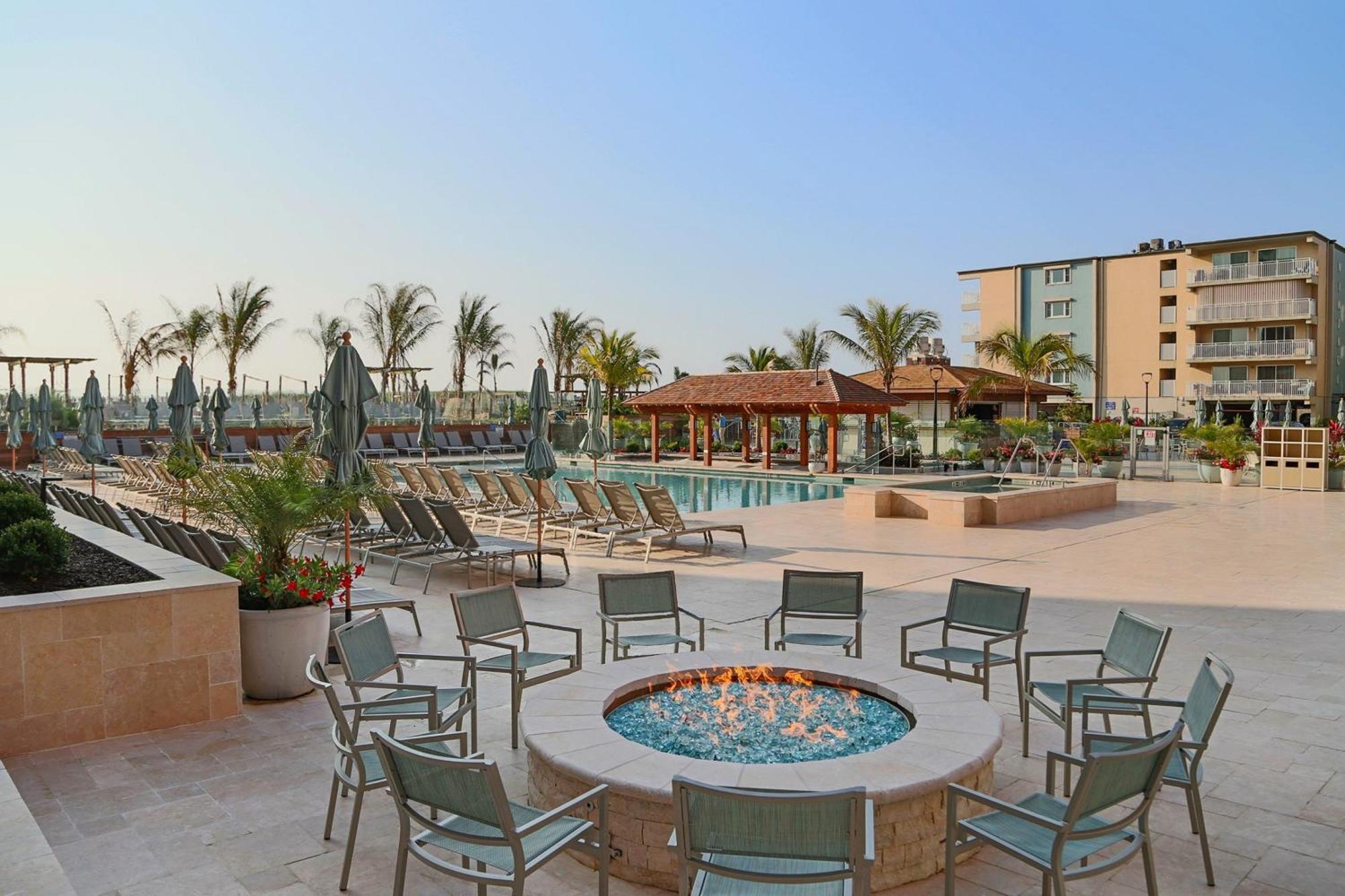 Holiday Inn Ocean City By Ihg Exterior photo