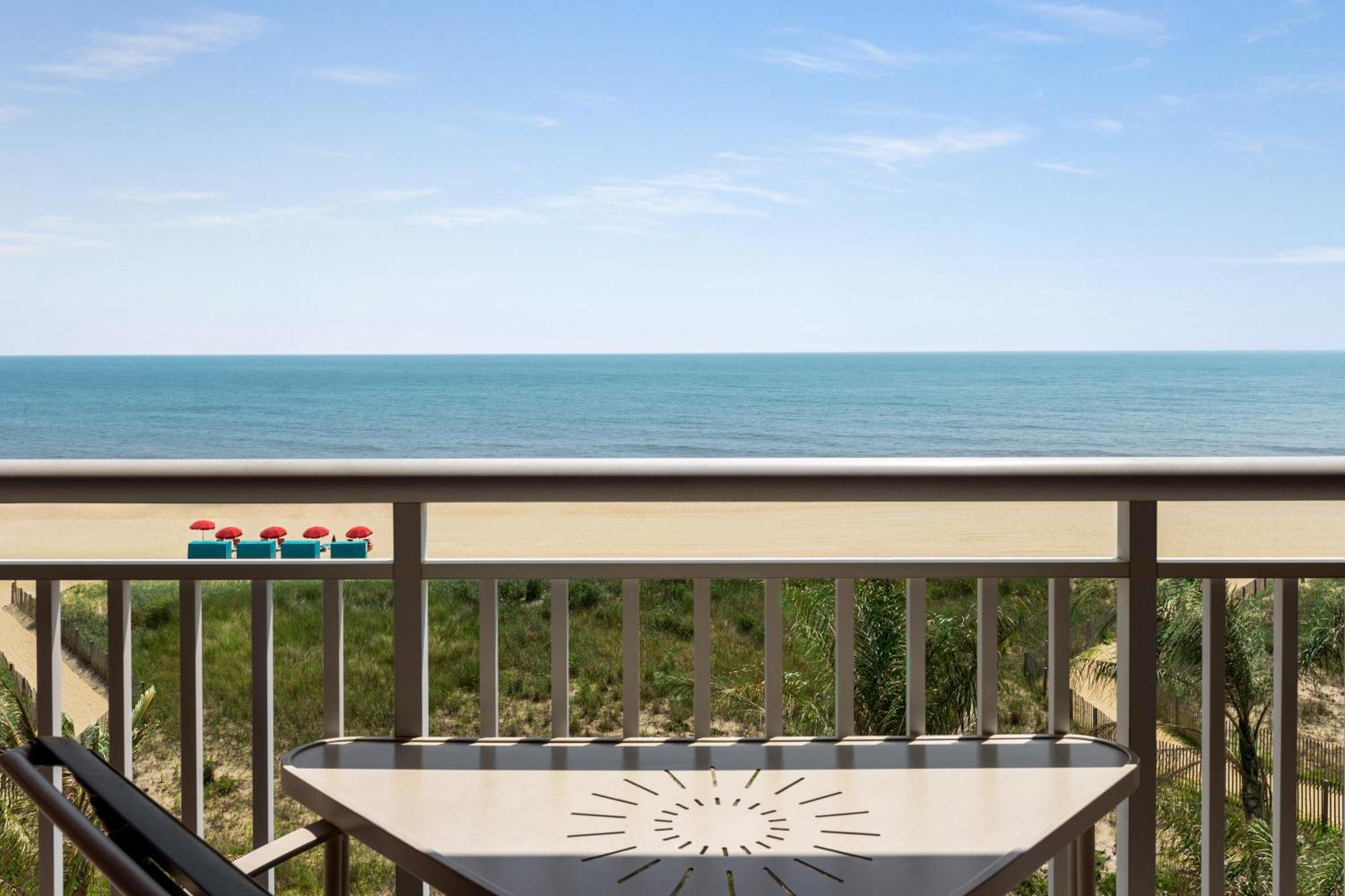 Holiday Inn Ocean City By Ihg Exterior photo