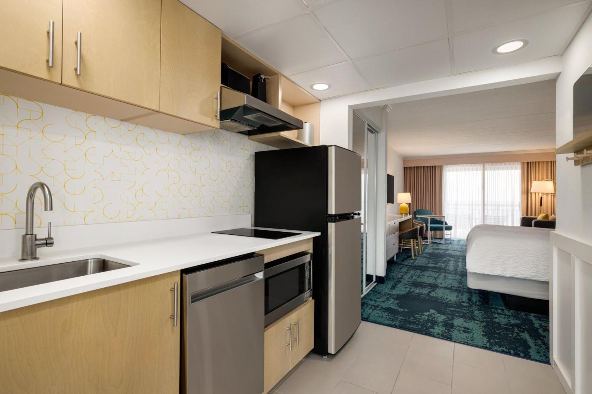 Holiday Inn Ocean City By Ihg Exterior photo